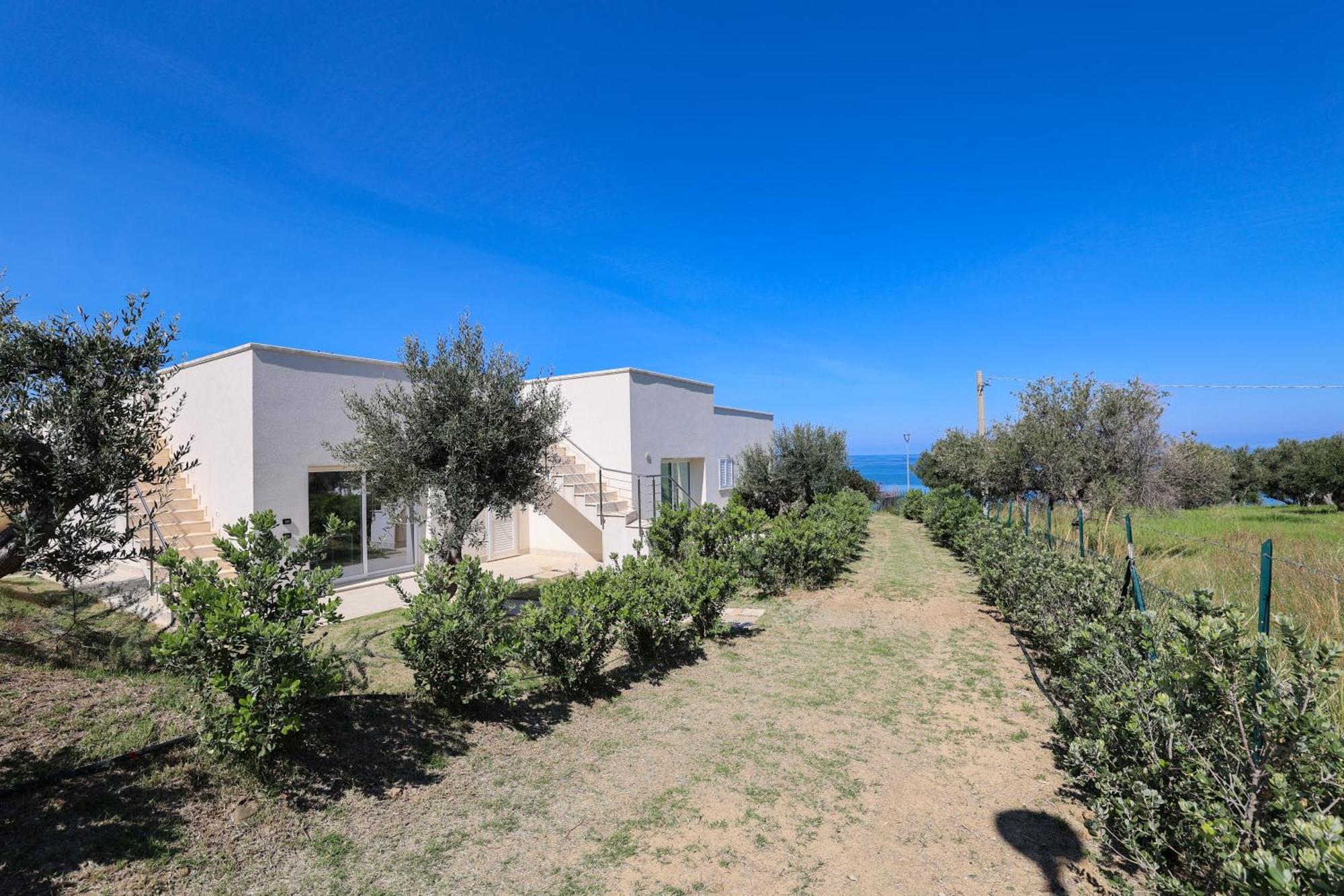 Aura Maris Beach Residence Mazzaforno Чефалу Екстер'єр фото